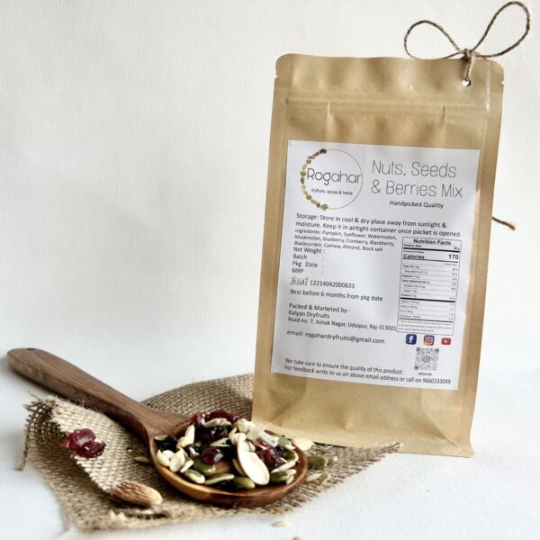 Nuts, Seeds & Berries - Healthy Mix - Image 2